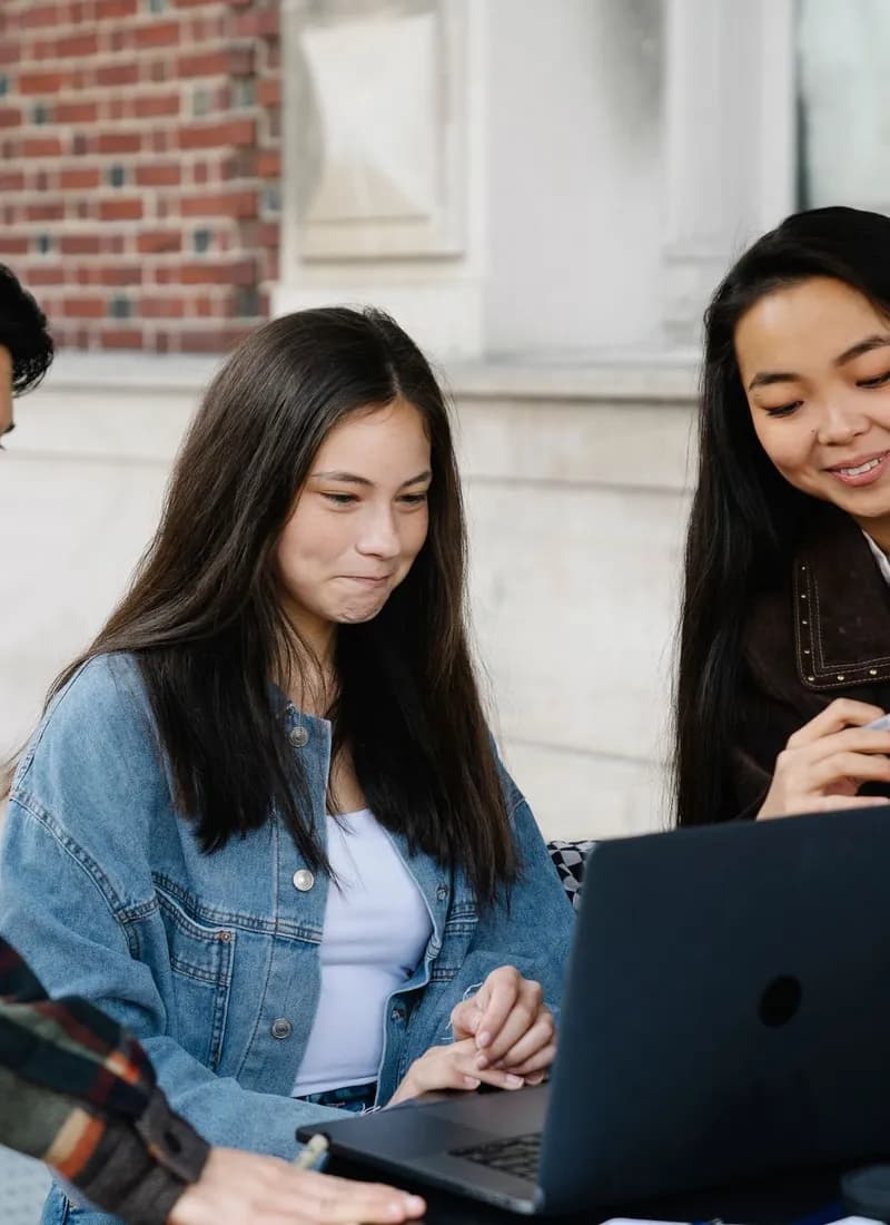 College Internships program at GenixoTech