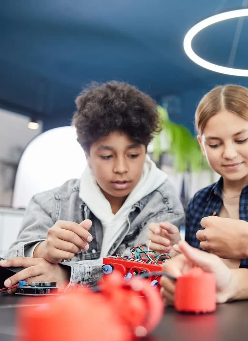 Robotics & STEM program at GenixoTech